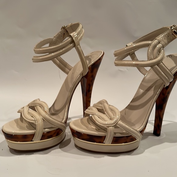 Beautiful Gucci platforms - 37 1/2 white tortoise - Picture 2 of 4